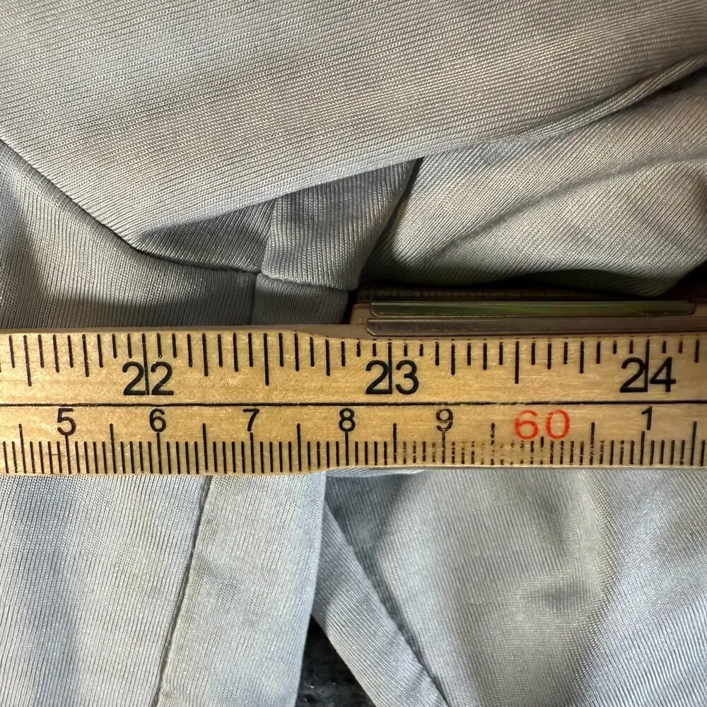 Nike Shirt Men XL Gray 1/4 Zip Stretch Swoosh Performance Athleisure‎ Logo